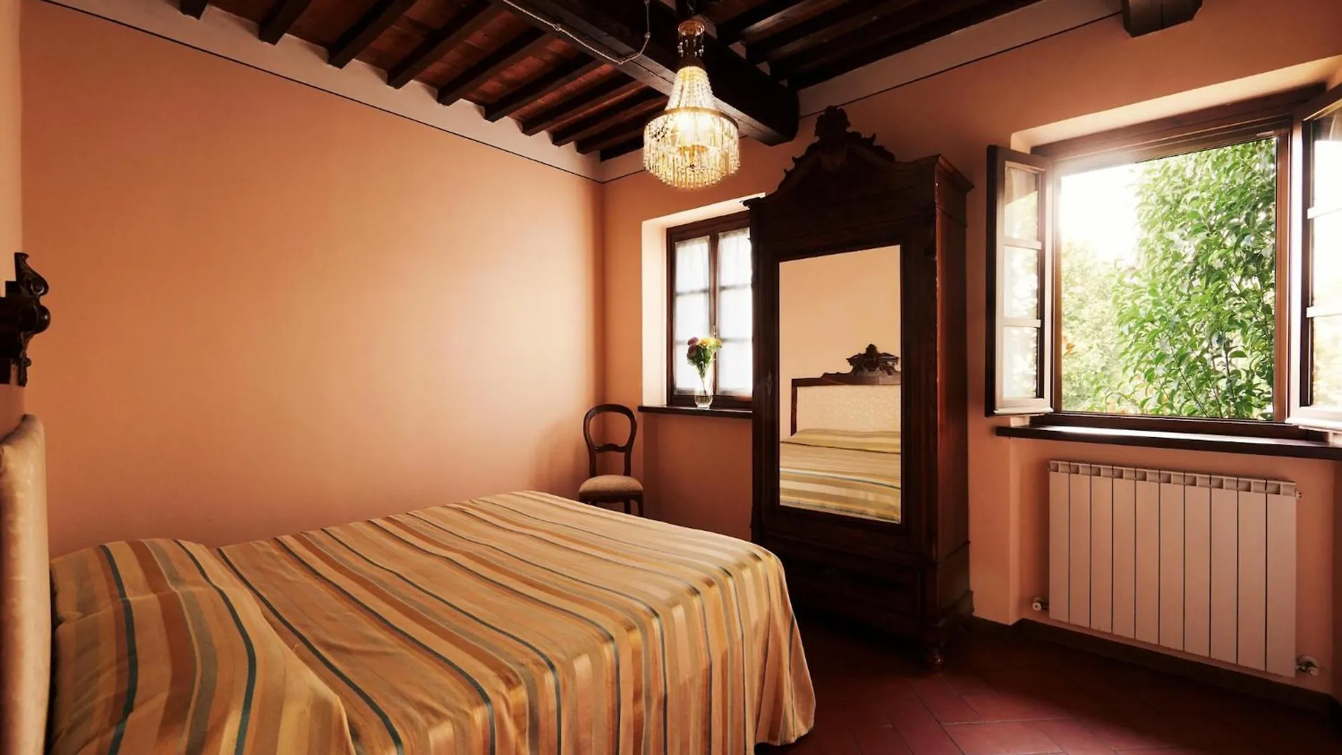 Beautiful Holiday Home With View Over Cortona In Beautiful Surroundings Italy