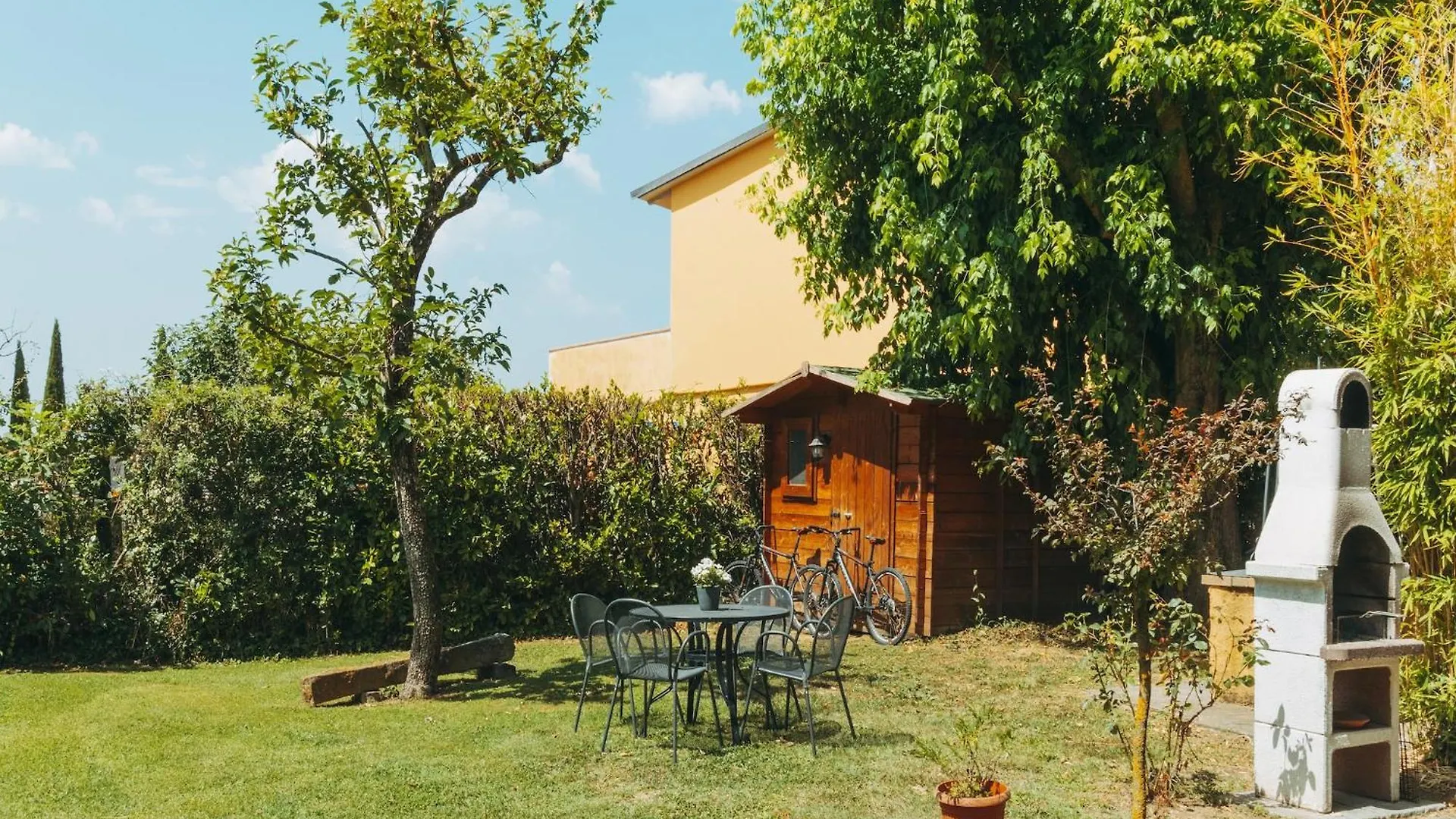 Beautiful Holiday Home With View Over Cortona In Beautiful Surroundings Italy