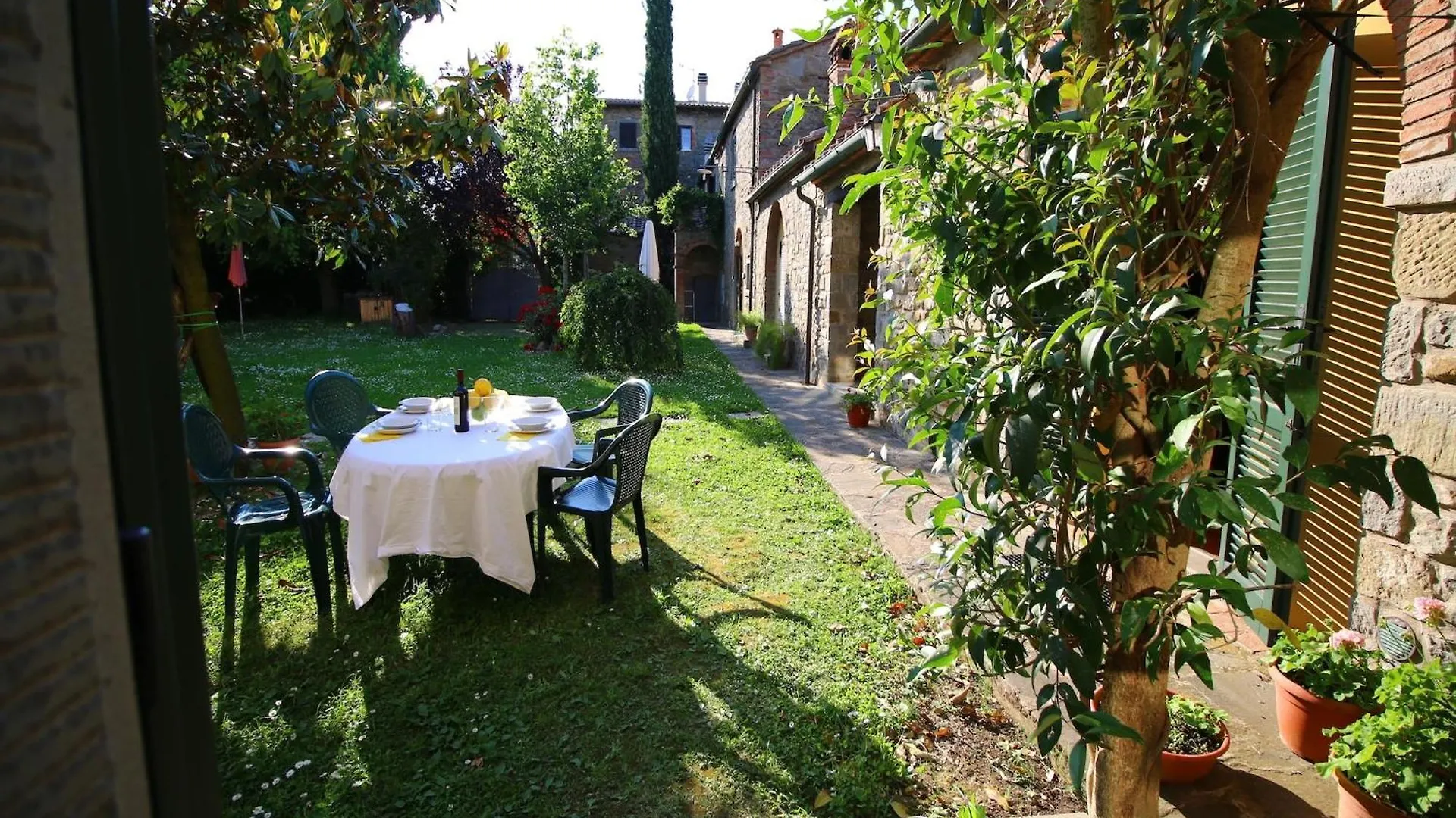 Beautiful Holiday Home With View Over Cortona In Beautiful Surroundings 0*,  Italy
