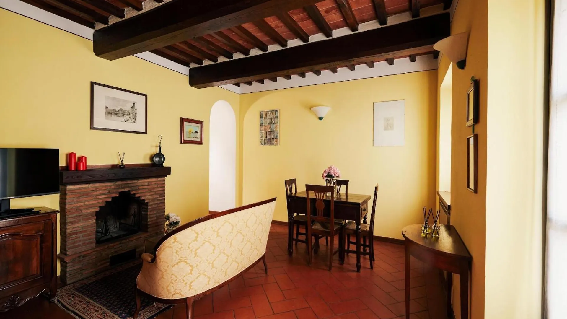 Beautiful Holiday Home With View Over Cortona In Beautiful Surroundings