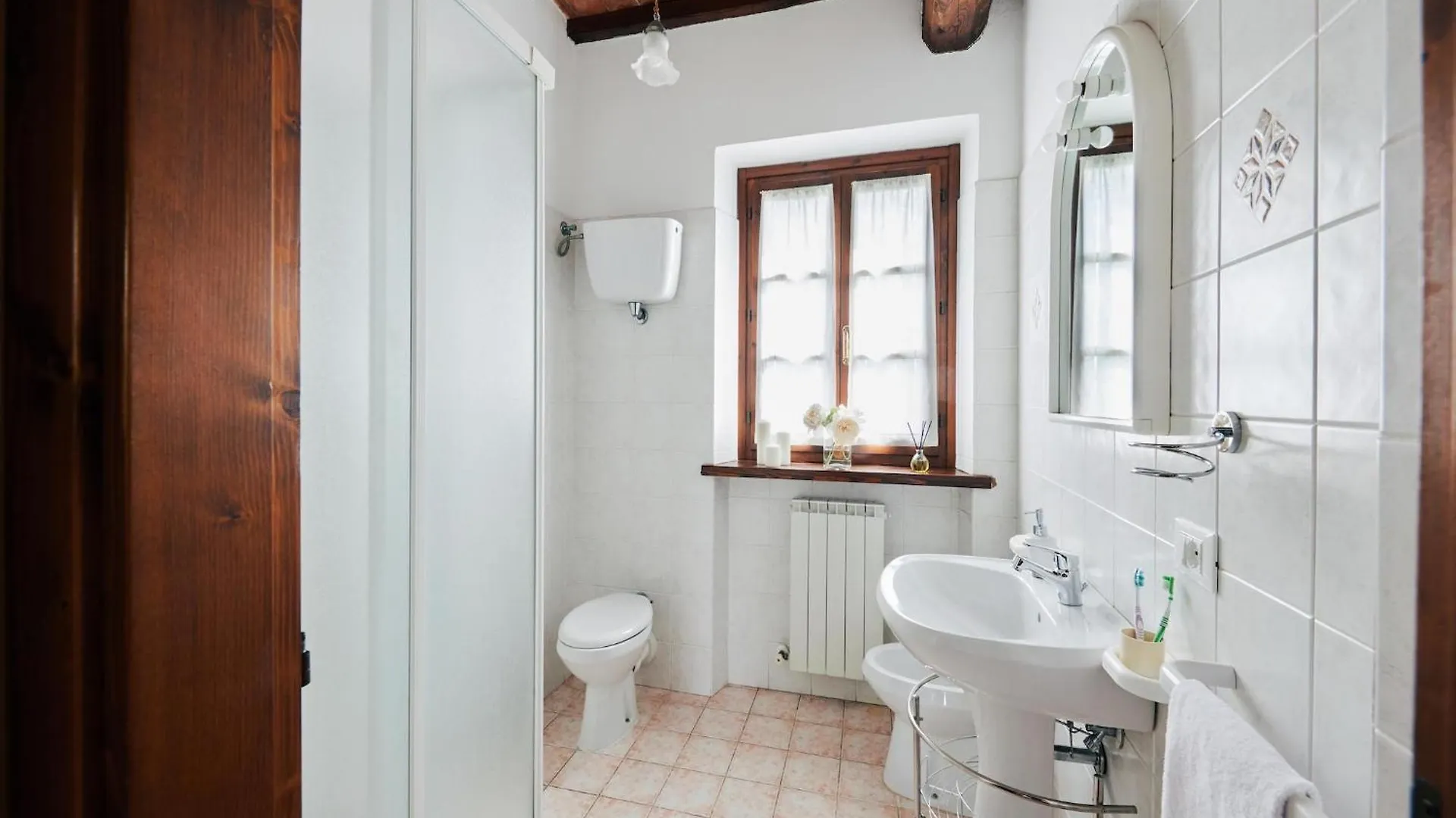 Beautiful Holiday Home With View Over Cortona In Beautiful Surroundings Chalet