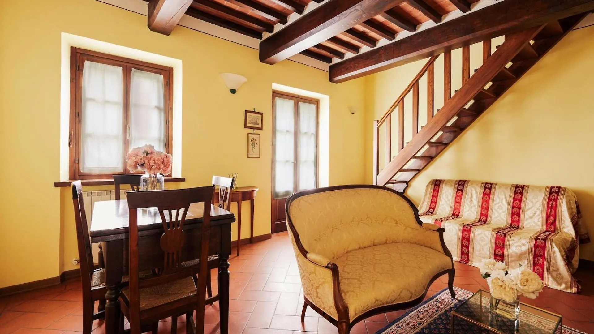 Beautiful Holiday Home With View Over Cortona In Beautiful Surroundings 0*,