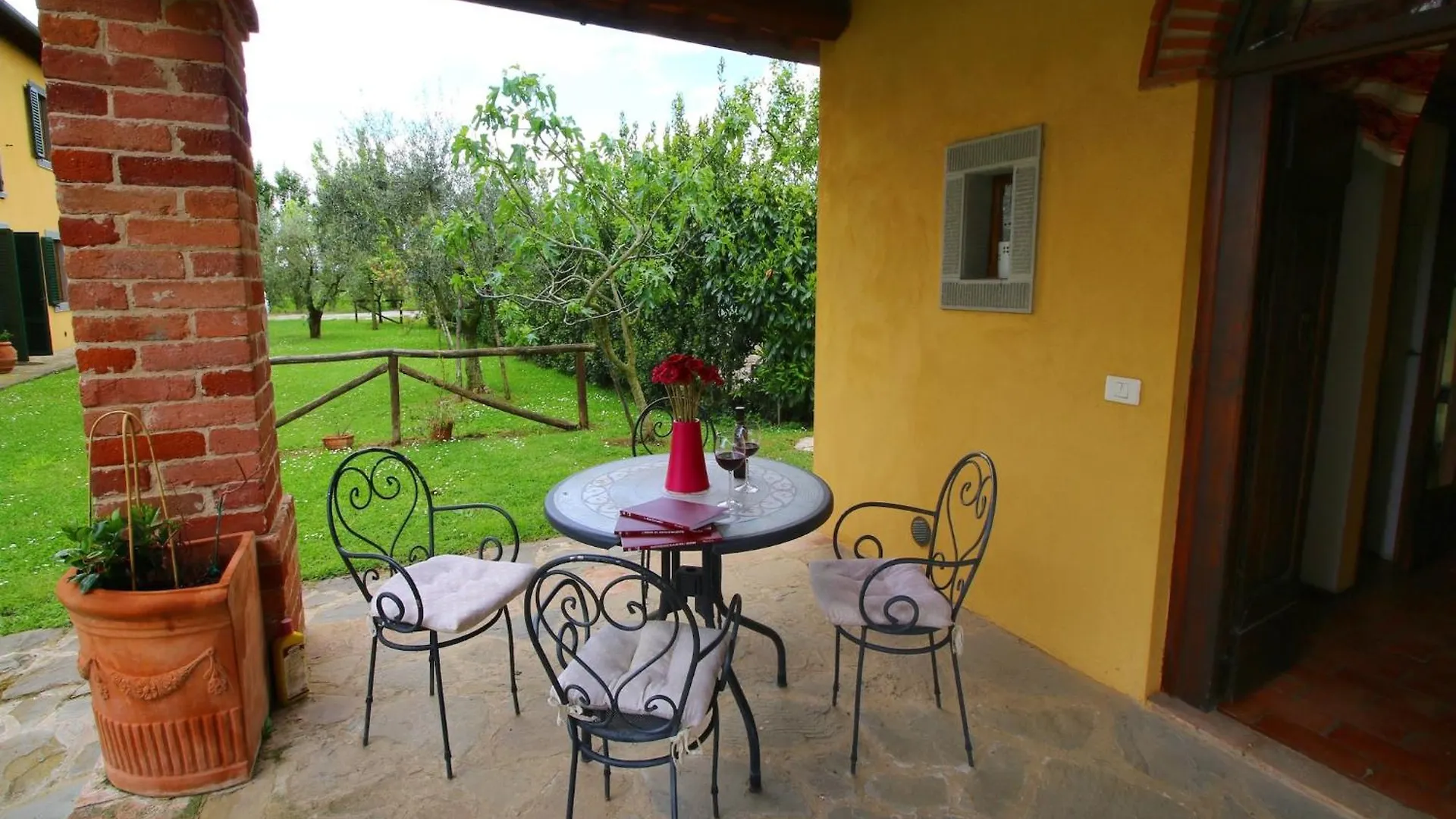 Beautiful Holiday Home With View Over Cortona In Beautiful Surroundings